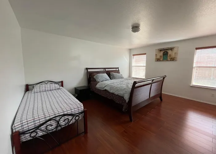 Private Room Downtown Dallas