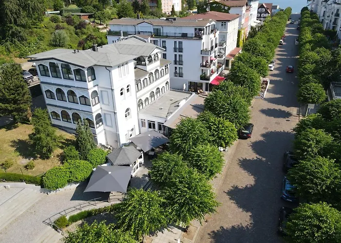 Haus am Meer Sellin App 5 und 6 by Meine Ferienzeit