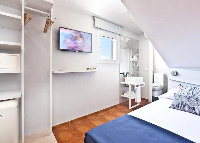Ryans La Marina (Adults Only) Hotel Ibiza-stad