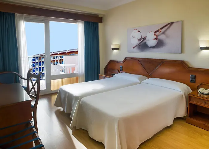 Hotel con piscina a Province of Malaga