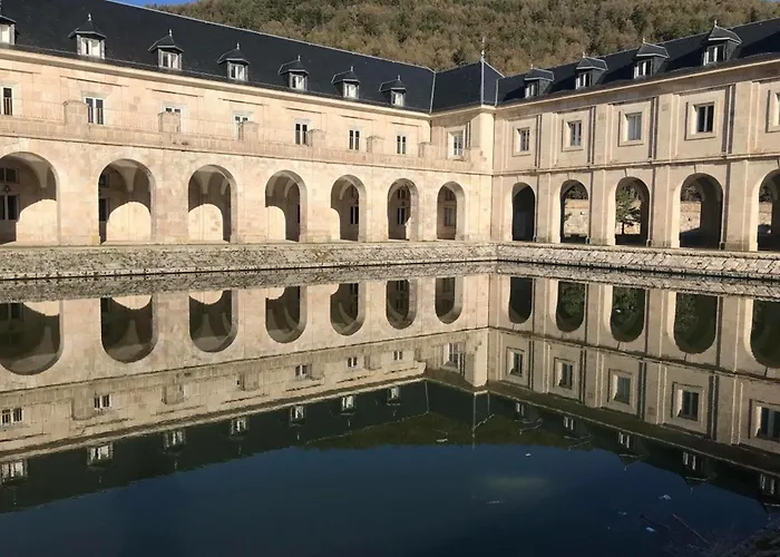 Hotel Hospedería Santa Cruz San Lorenzo de El Escorial