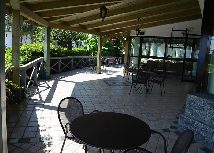Hotel MARINELLA - Private Free Parking - Grotticelle Beach 200 m Capo Vaticano