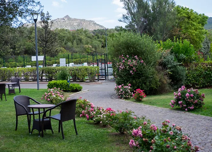 Geovillage Sport & Wellness Resort Olbia Mit Golfplatz