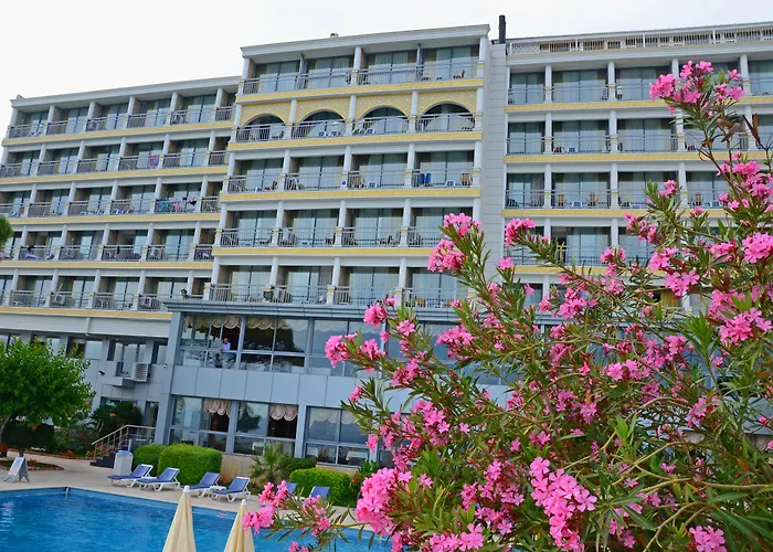 Lara Hotel