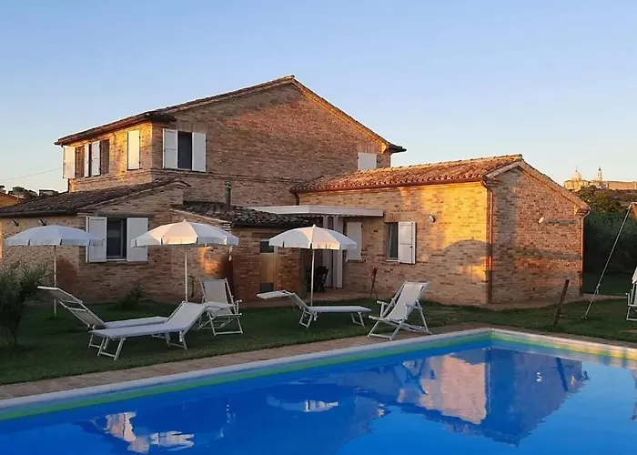 Casale Papa Country Village Loreto con Piscina