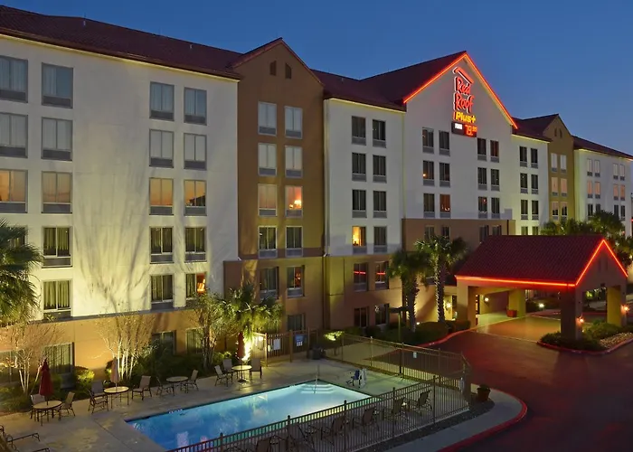 Boutique Red Roof Inn Plus+ San Antonio Downtown - Riverwalk