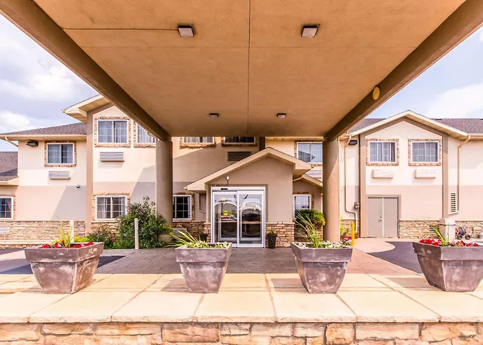 Quality Inn & Suites University