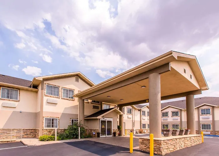 Quality Inn & Suites University