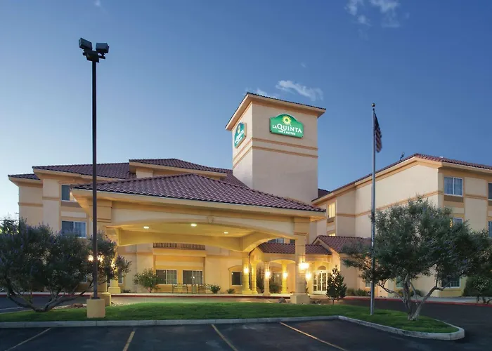 La Quinta Inn & Suites By Wyndham Albuquerque Midtown