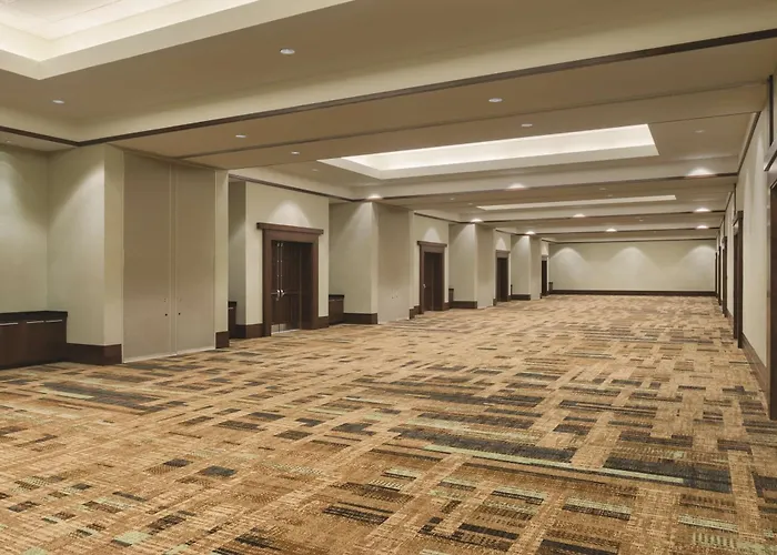 Embassy Suites By Hilton Orlando Lake Buena Vista South Kissimmee - um hotel de 4 estrelas