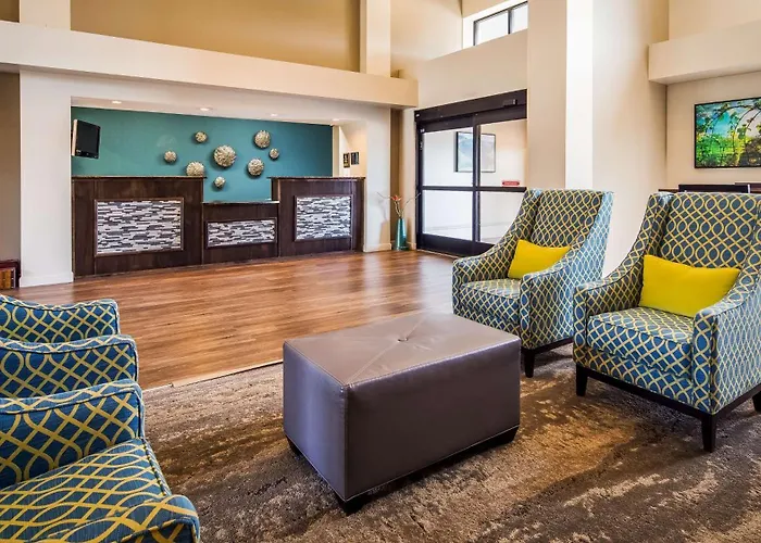 Best Western Plus Yadkin Valley Inn & Suites