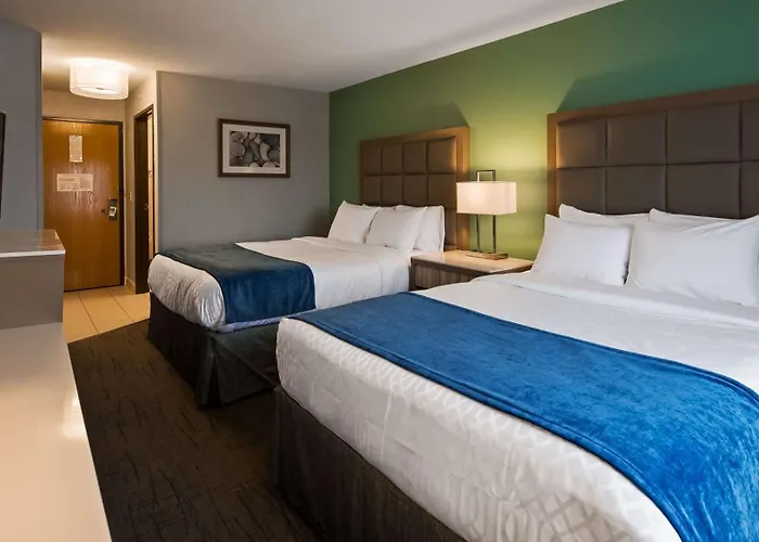 Baymont By Wyndham Maumee Toledo Hotel