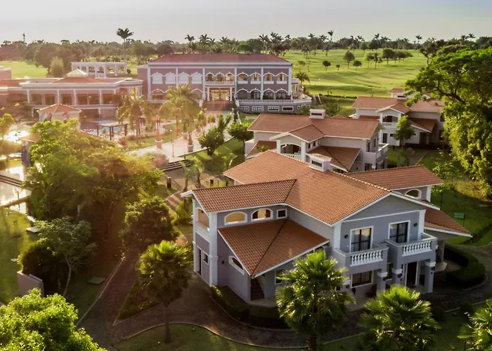  Com um Campo de golfe