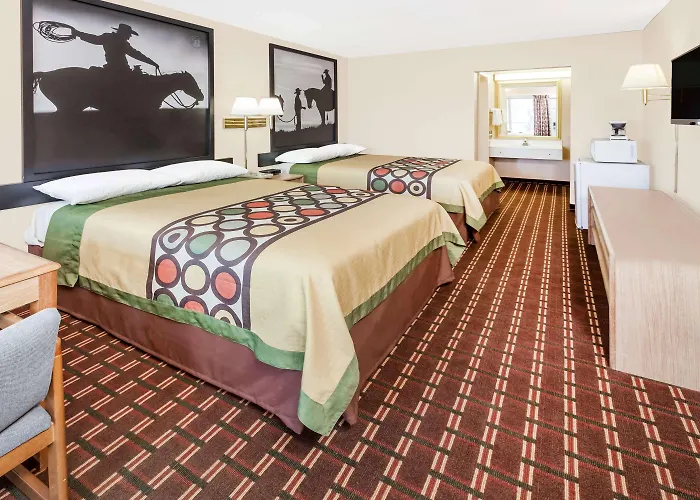 Super 8 By Wyndham Longview/I-20 Hotel