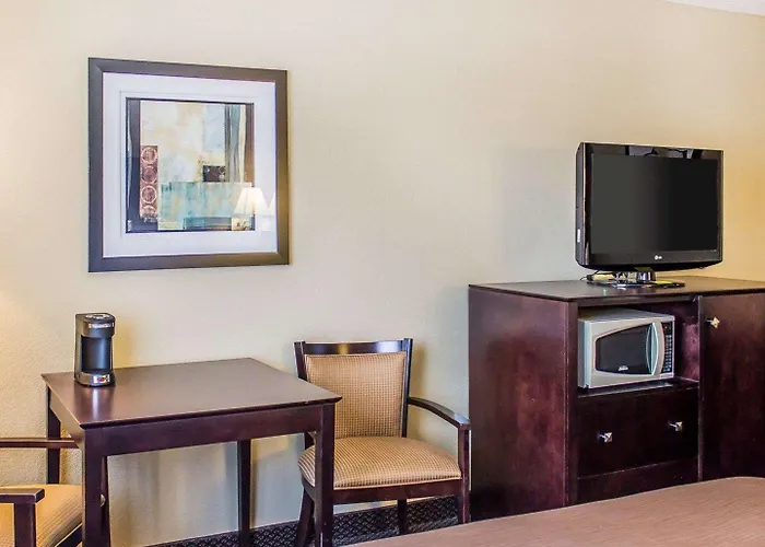 Quality Inn & Suites Sturgeon Bay