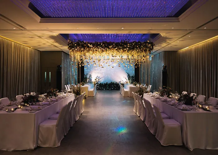 Eaton Hk - Langham Hospitality Group Hotel Hongkong