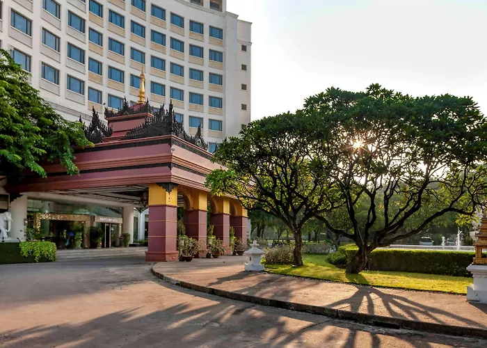 Boutique Mercure Mandalay Hill Resort