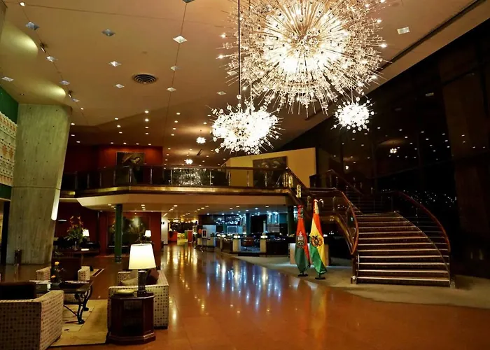Real Plaza Hotel & Convention Center