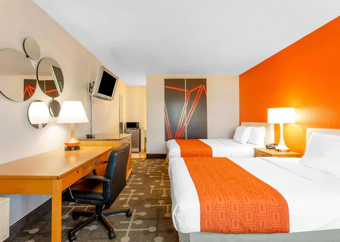 Howard Johnson By Wyndham Virginia Beach With Golf Course