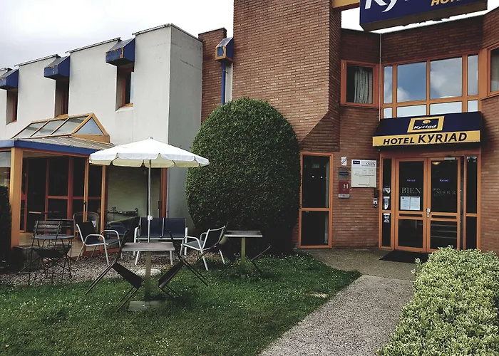 Places to Stay in Chantilly