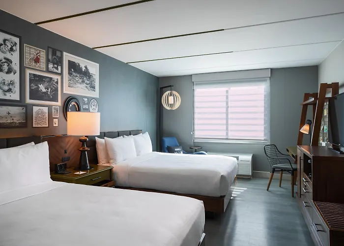 Crowne Plaza Bloomington Msp Airport - Moa Hotel - 4 star Hotel
