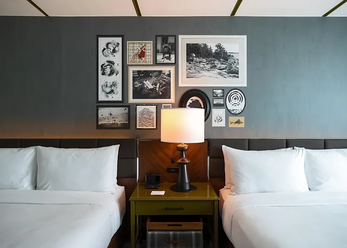 Crowne Plaza Bloomington Msp Airport - Moa Hotel - 4 star Hotel