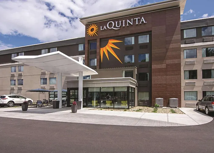 Boutique La Quinta Inn & Suites By Wyndham Portland Dt Maine Med