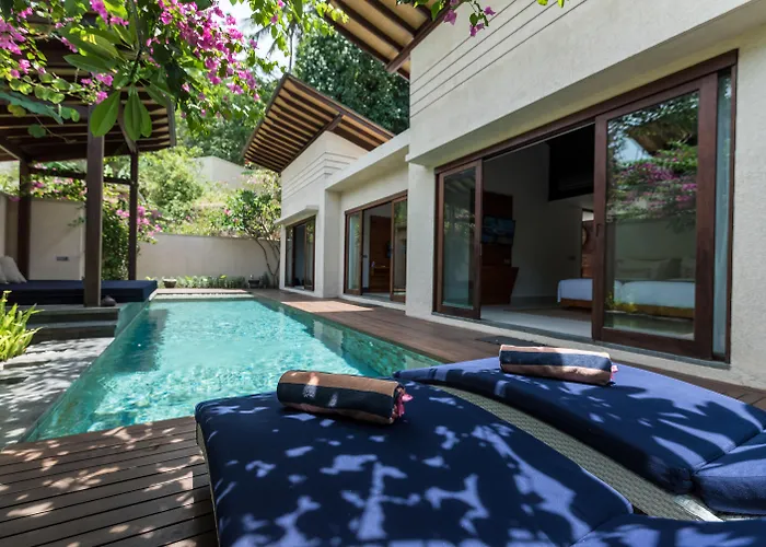 Boutique Katamaran Hotel & Resort Lombok Senggigi