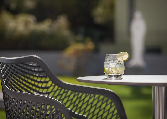 Fátima Hotels with Pool