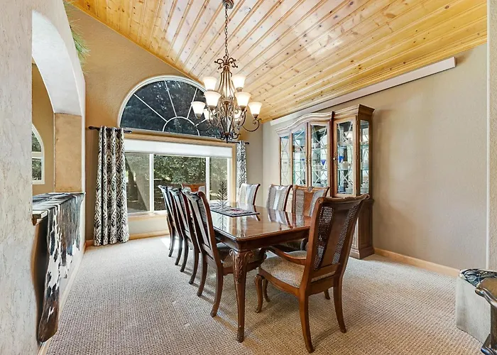 Rapid Creek Lodge