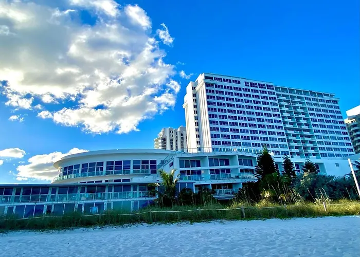 Castle Hotels in Miami Beach