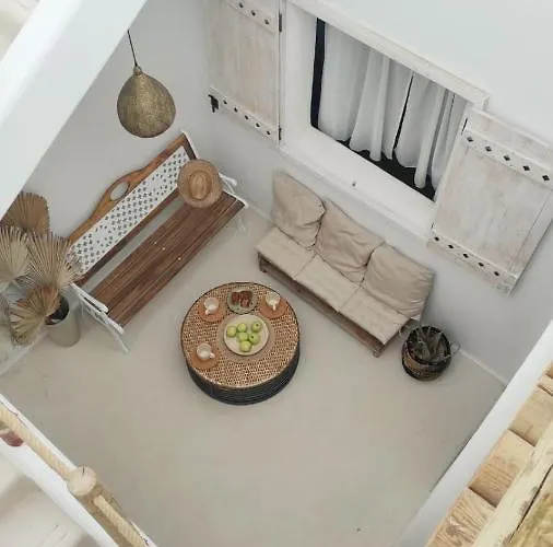 Albergue Nomad Surf House Corralejo