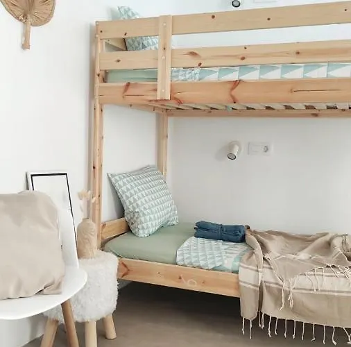 Albergue Nomad Surf House Corralejo