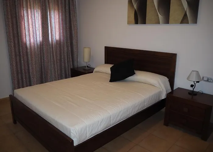 Apartamentos Turisticos Aguilas De Los Collados