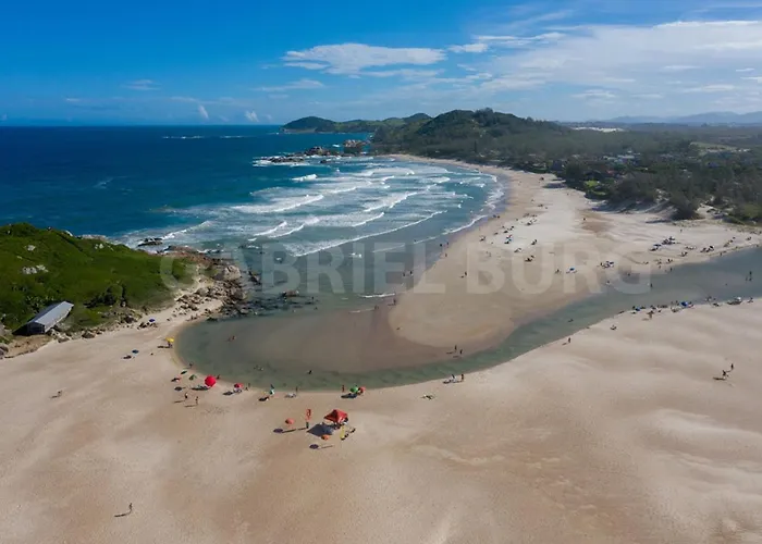 Pousada El Patio Da Ferrugem Uma Quadra Da Praia Garopaba