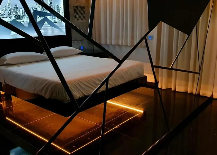 C rooms - Love Motel Monza Cinisello Balsamo