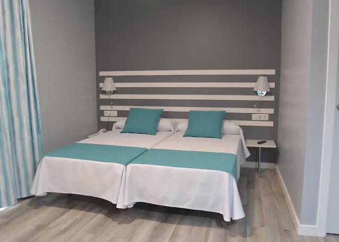 Apartamentos RF Bambi Adults Only