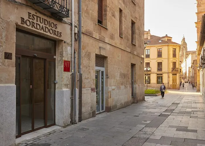 Estudios Bordadores by Valdesierra Salamanca