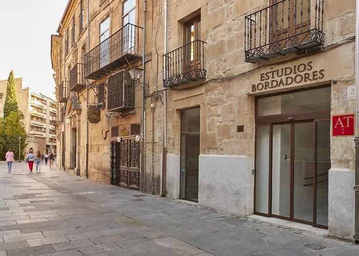 Estudios Bordadores by Valdesierra Salamanca