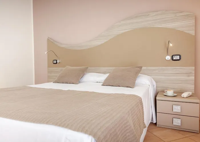 Hotel Spiaggia D'oro San Vito Lo Capo Con una pista da Golf