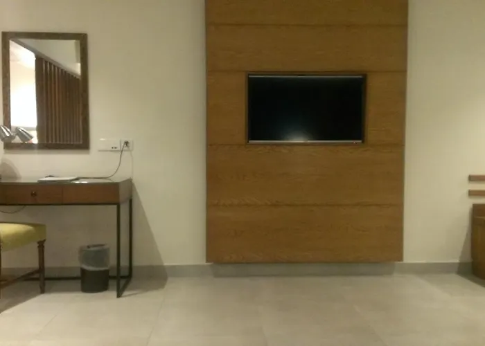 Regent Plaza Hotel & Convention Center Karachi 5 star