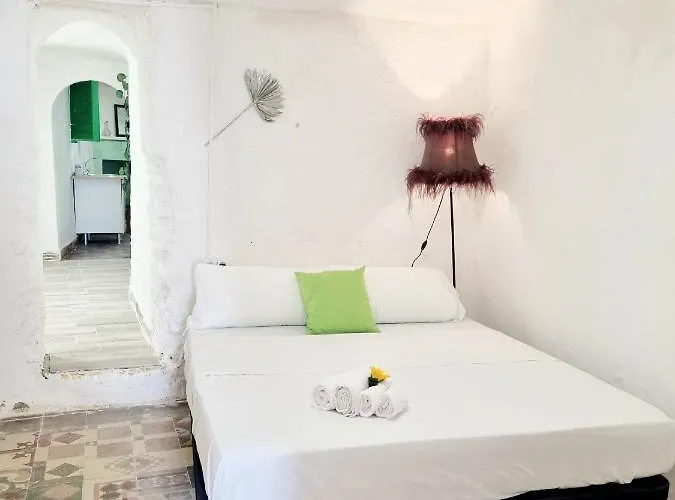 Apartamentos La Cueva Paterna