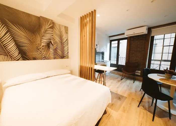 Suites Berrueta , Plaza Mayor By Albany
