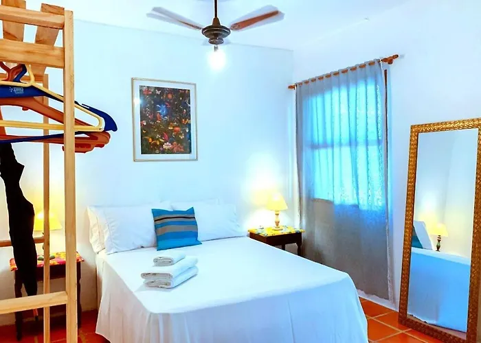 Elephant GuestHouse Beira Mar - Suítes com Café da Manhã Ilhabela