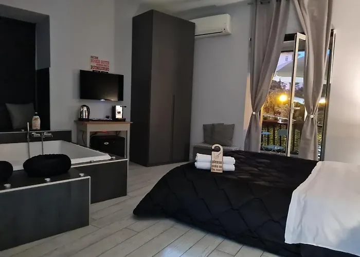 Esposito Plaza- Rooms&Suite Napoli