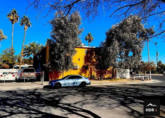 The Yellow Penthouse Llc