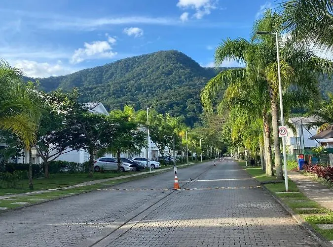 Condominio Villa Marae Sao Sebastiao  com piscina