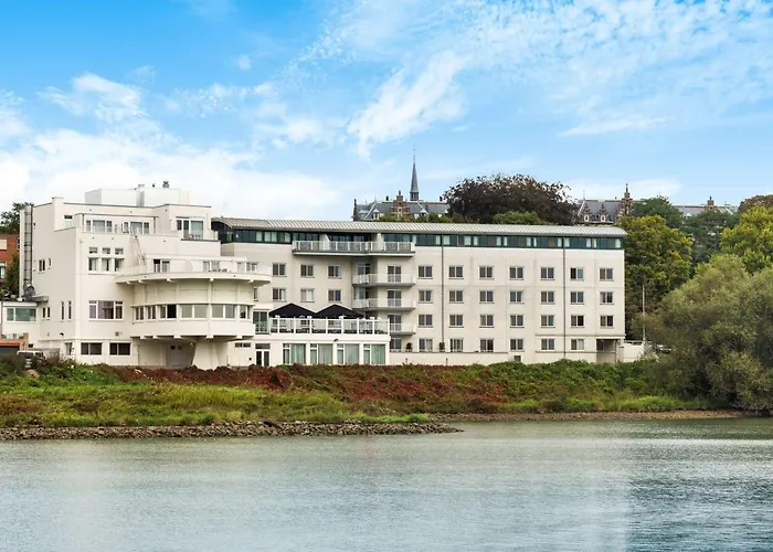 Nh Arnhem Rijnhotel