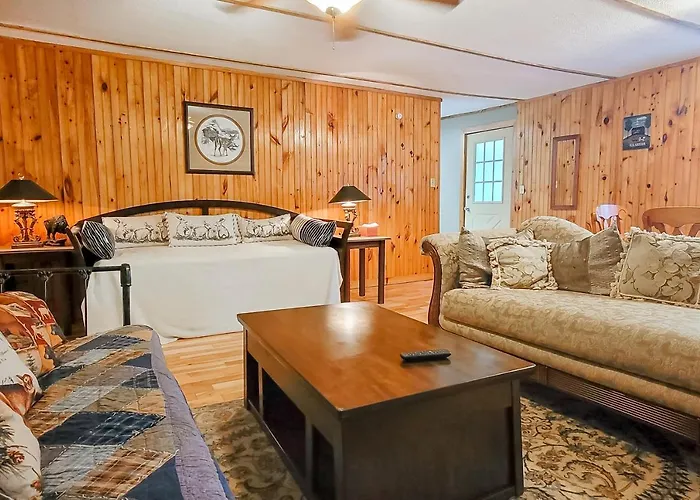 Pet friendly Mountain Brook Villa Gatlinburg