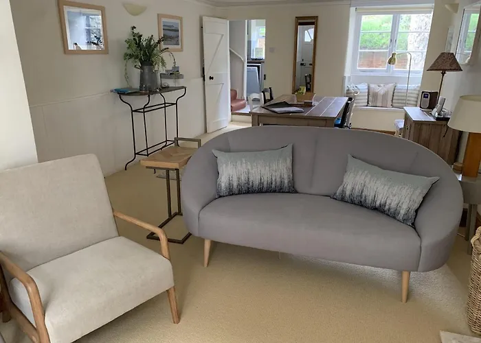 Private Lavender Cottage Lyme Regis